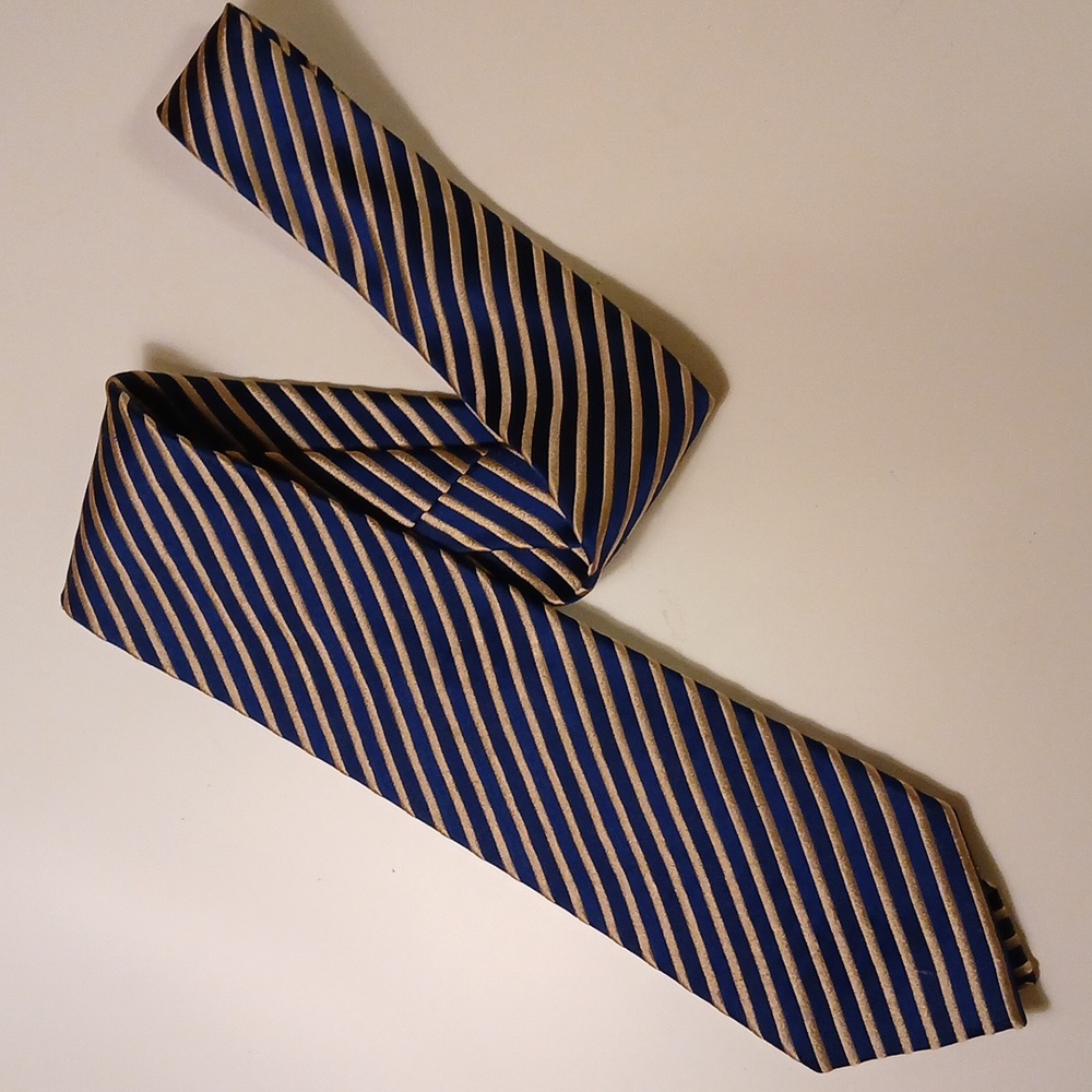 COPY - CHARVET PLACE VENDOME 100% SILK TIE